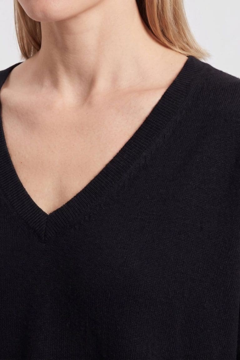 pull gaby h26/7 noir Artlove
