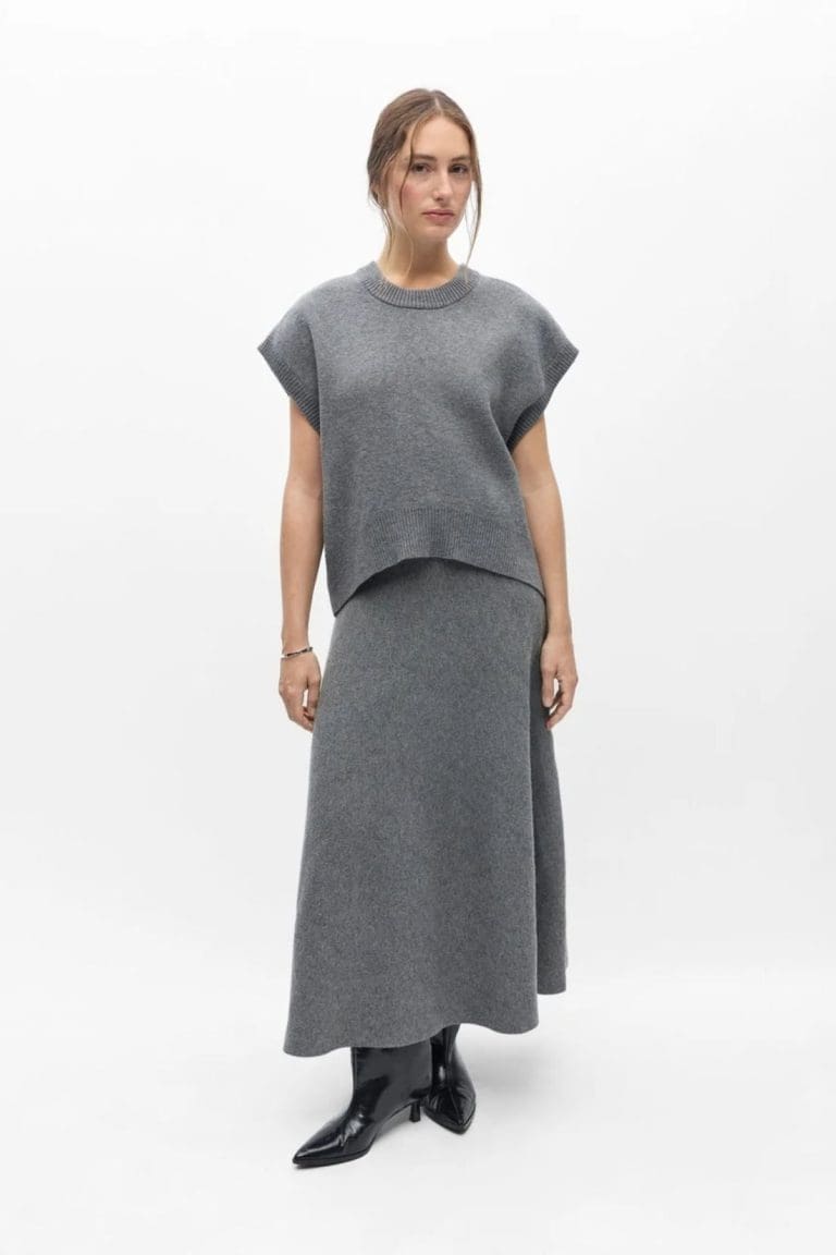 pull objitone gris object
