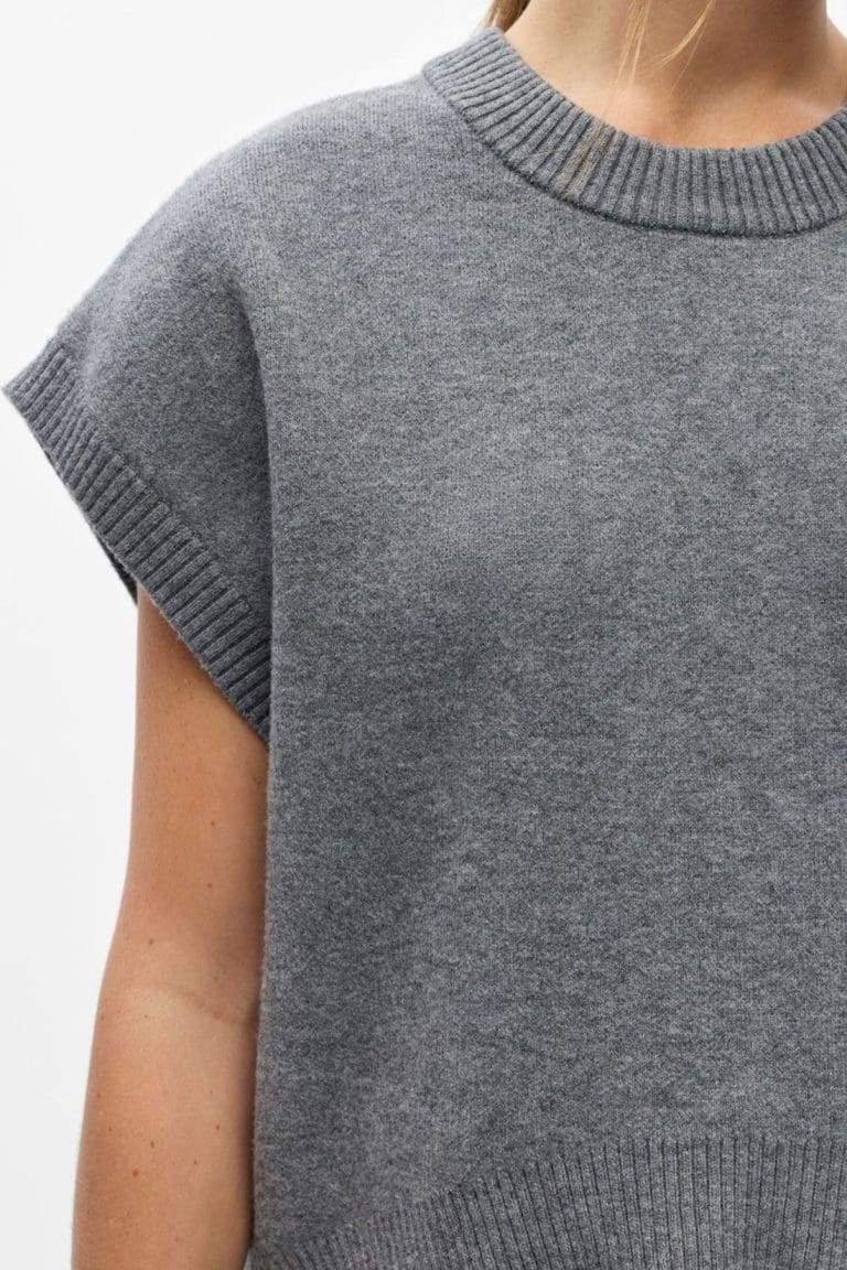 pull objitone gris object