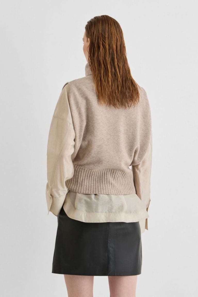 pull roucleo beige rouge edit