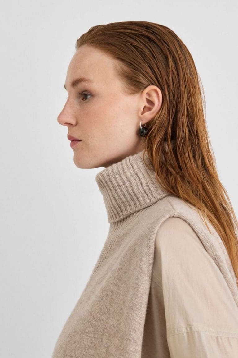 pull roucleo beige rouge edit