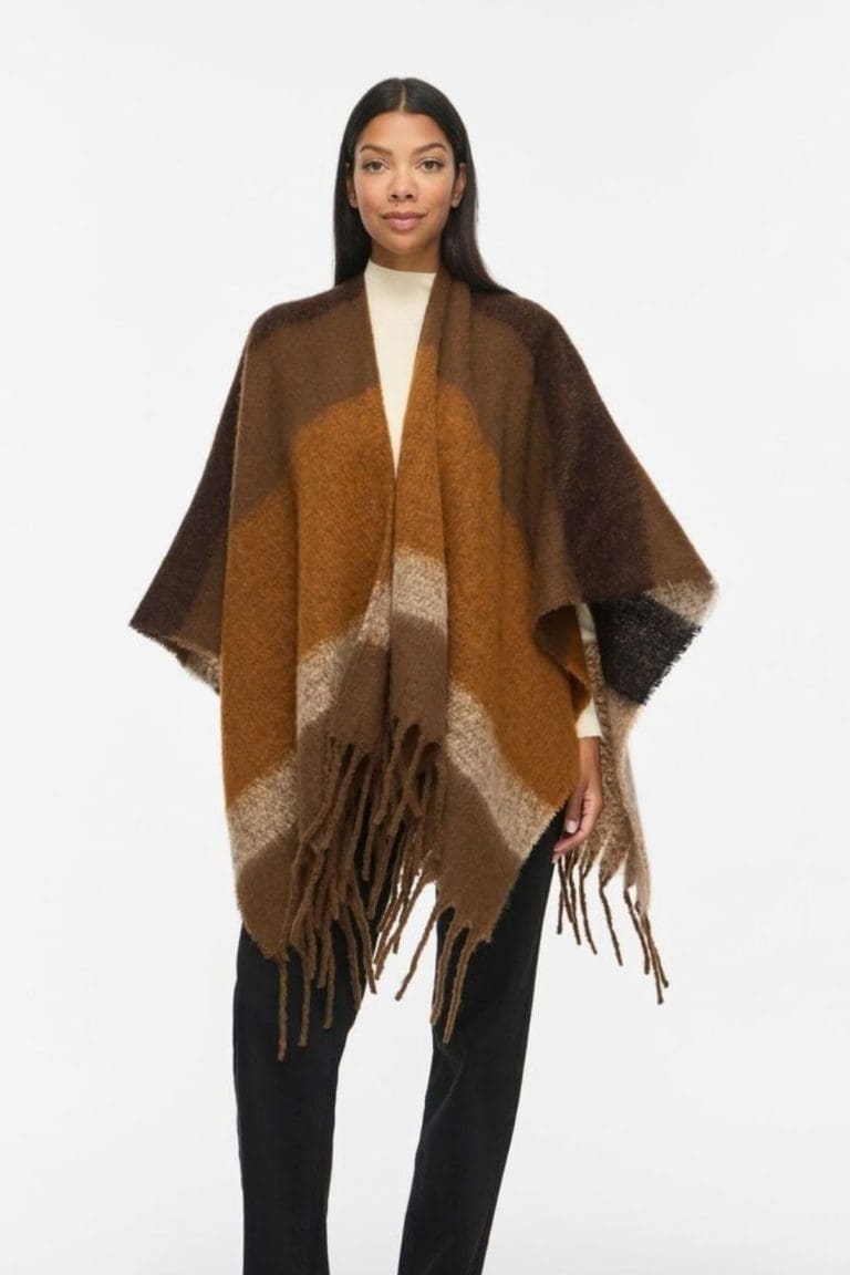 poncho vimeya camel vila