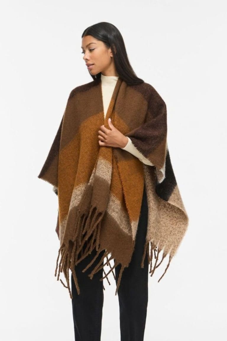 poncho vimeya camel vila