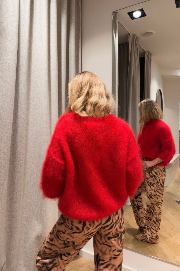 pull marlo. rouge outremesure