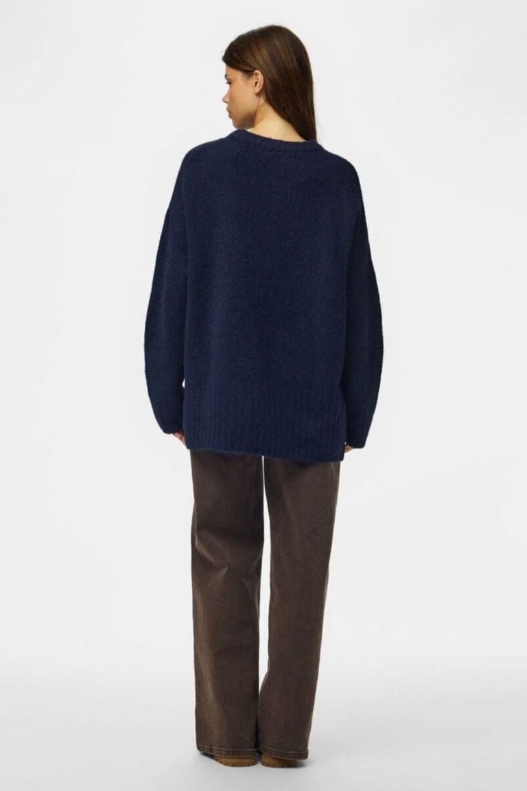 pull pctina bleu marine Pieces