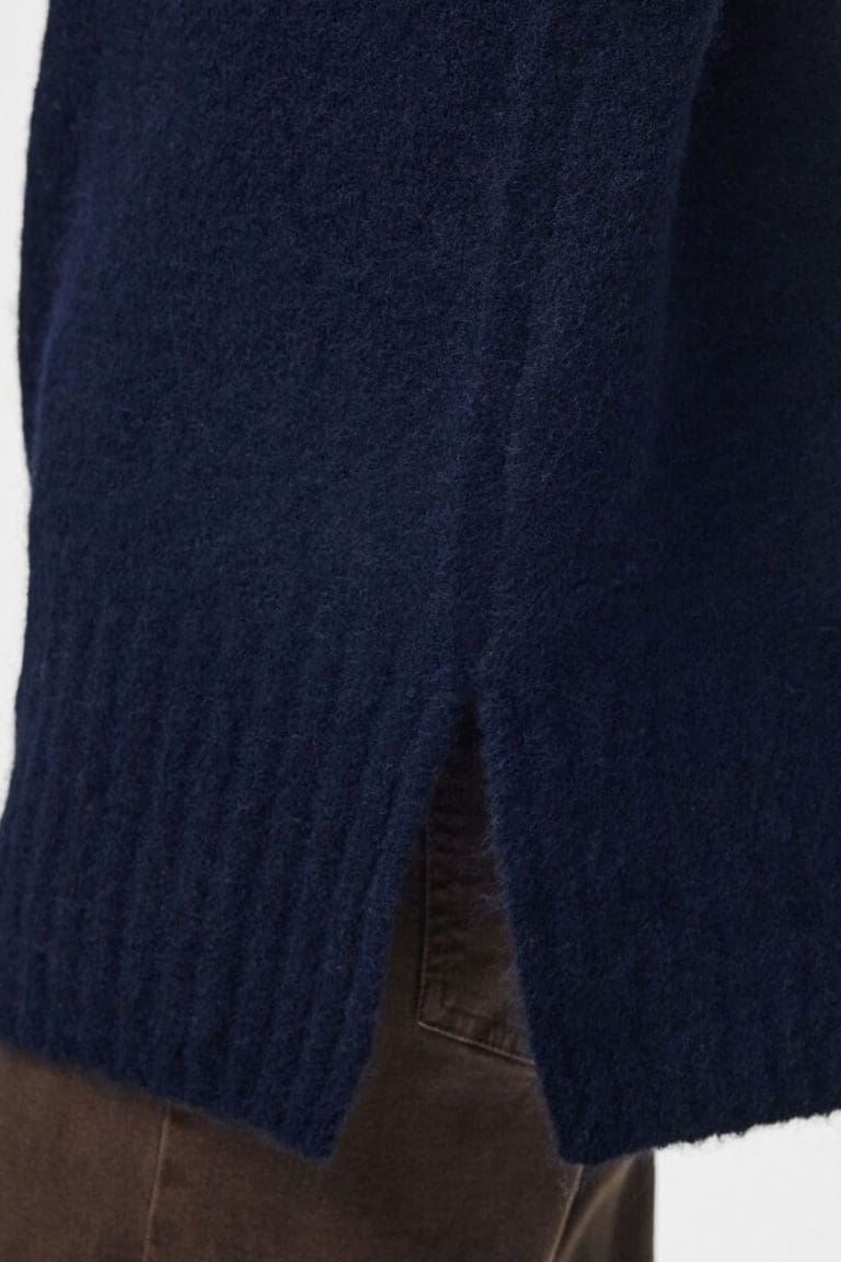 pull pctina bleu marine Pieces