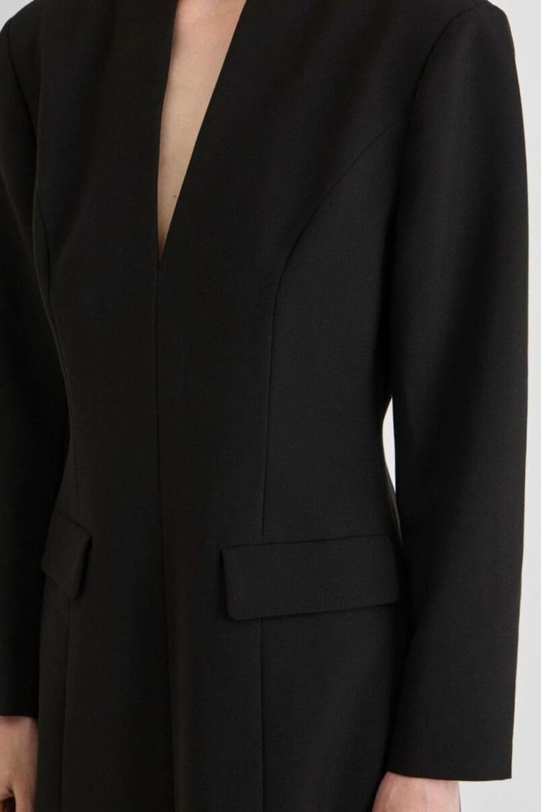 robe rourae noir rouge edit