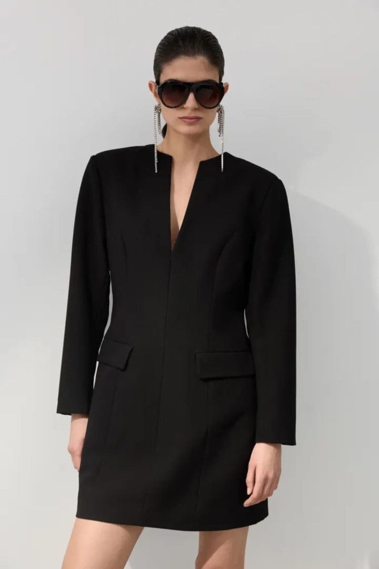 robe rourae noir rouge edit