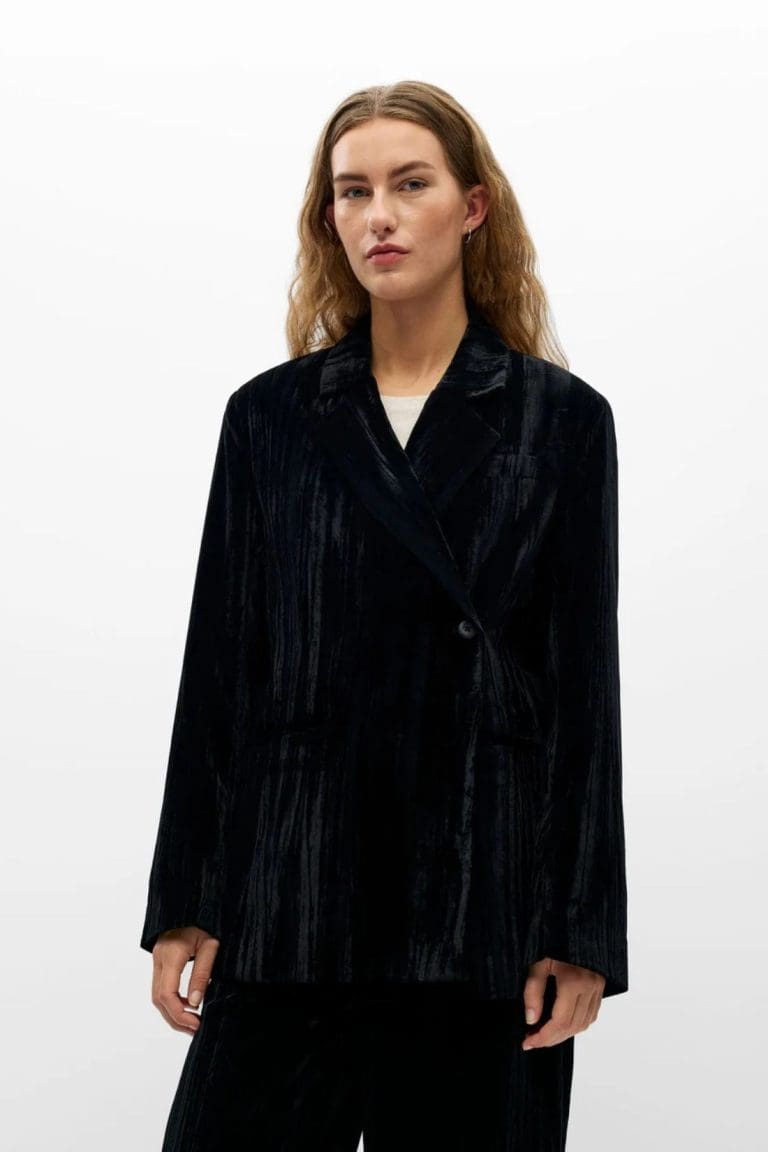 veste objminna noir object